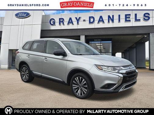 Alloy Silver Metallic 2019 Mitsubishi Outlander ES