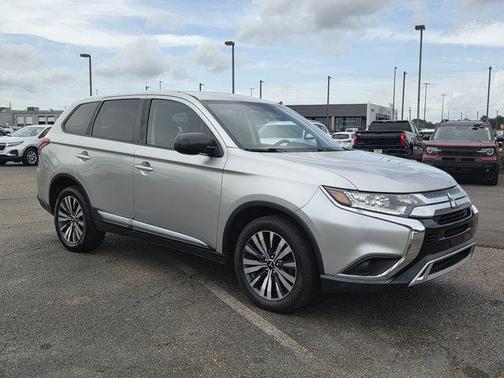 2019 Mitsubishi Outlander ES