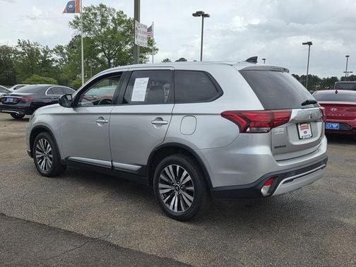 2019 Mitsubishi Outlander ES