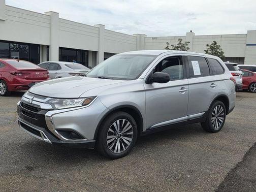 2019 Mitsubishi Outlander ES