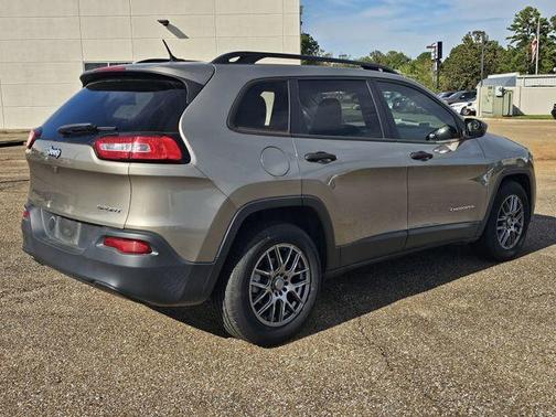 2017 Jeep Cherokee Sport