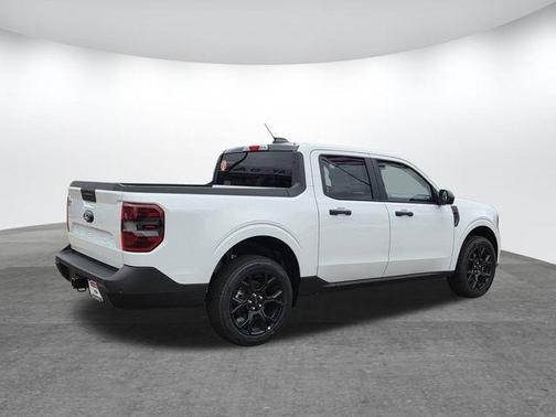 Oxford White 2026 Ford Maverick XLT