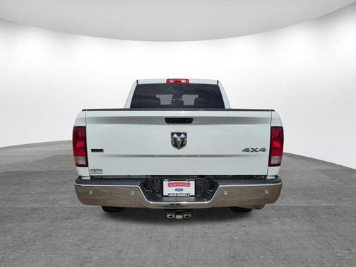 Bright White Clearcoat 2022 RAM 1500 Classic SLT