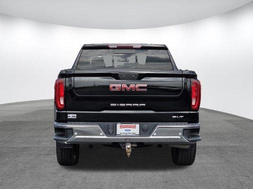 Onyx Black 2023 GMC Sierra 1500 SLT