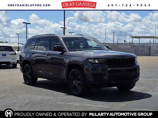 Gray Metallic 2025 Jeep Grand Cherokee L Laredo