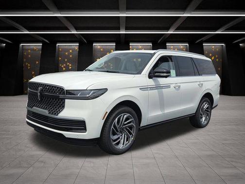 Pristine White 2026 Lincoln Navigator Reserve