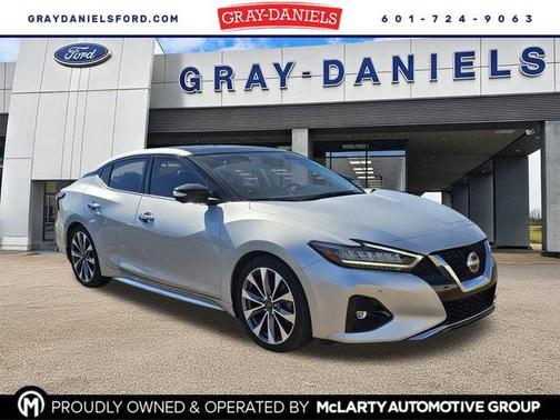 2023 Nissan Maxima Platinum