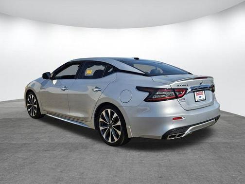 2023 Nissan Maxima Platinum