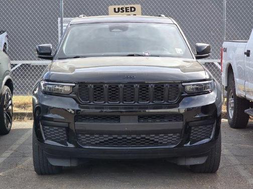 Diamond Black 2023 Jeep Grand Cherokee L Laredo