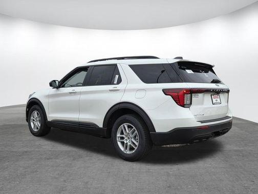 Star White 2026 Ford Explorer Active