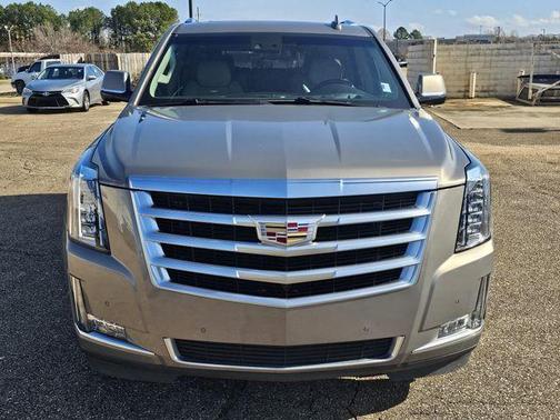 2019 Cadillac Escalade Luxury