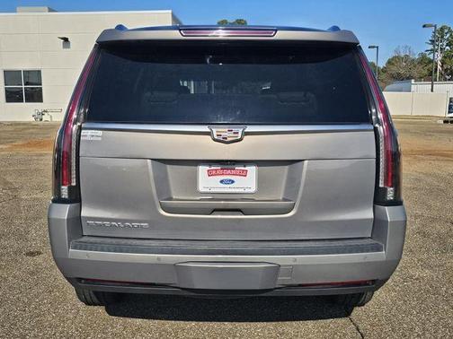 2019 Cadillac Escalade Luxury