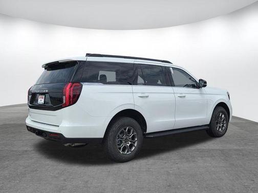 Oxford White 2026 Ford Expedition Active