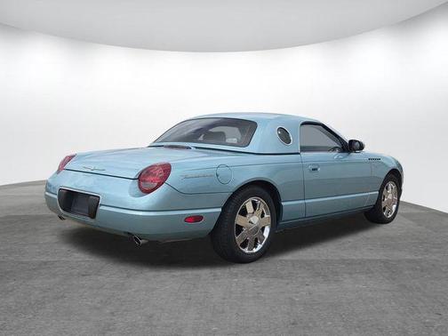 2002 Ford Thunderbird 
