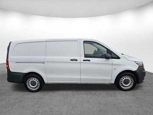 2019 Mercedes-Benz Metris Base