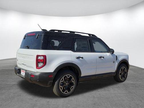 Oxford White 2026 Ford Bronco Sport Outer Banks