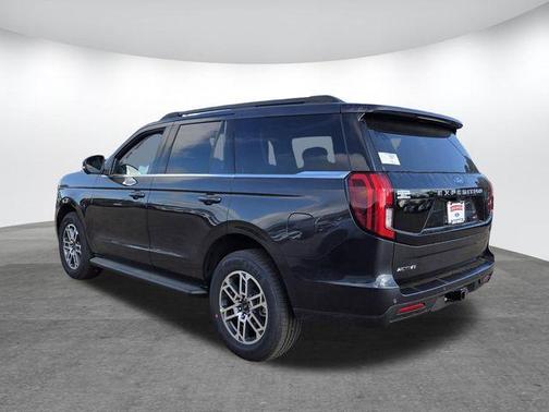 Dark Matter Gray Metallic 2026 Ford Expedition Active