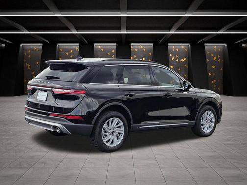 Infinite Black Metallic 2026 Lincoln Corsair Premiere