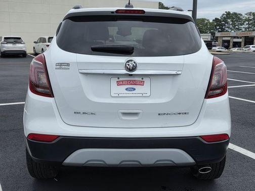 Summit White 2018 Buick Encore Preferred