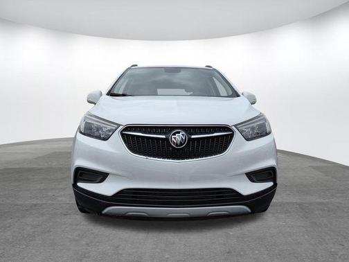 Summit White 2018 Buick Encore Preferred