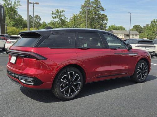 2025 Lincoln Nautilus Reserve