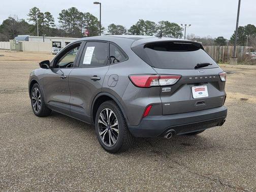 2021 Ford Escape SE