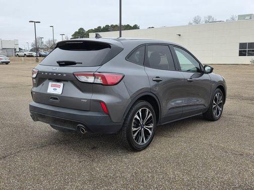 2021 Ford Escape SE