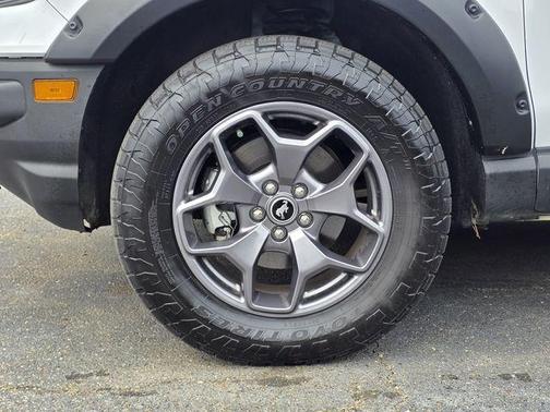 Oxford White 2024 Ford Bronco Sport Badlands
