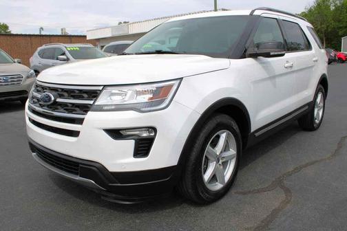 Oxford White 2018 Ford Explorer XLT