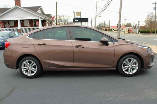 2019 Chevrolet Cruze LT
