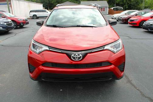 Barcelona Red Metallic 2016 Toyota RAV4 LE