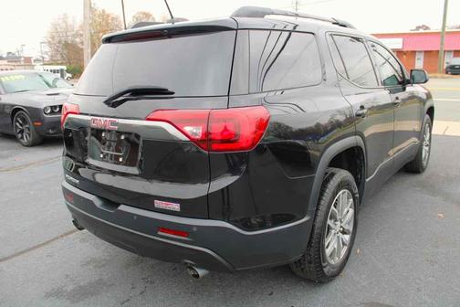 2017 GMC Acadia SLE-2