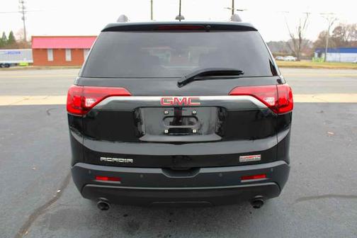 2017 GMC Acadia SLE-2