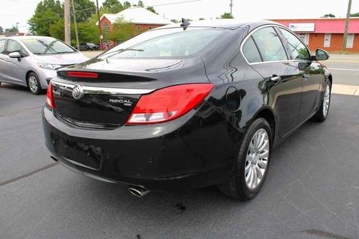 2013 Buick Regal Premium 1