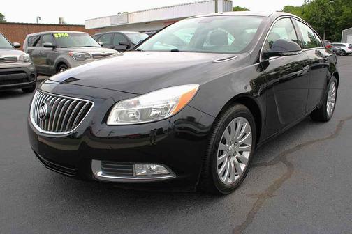 2013 Buick Regal Premium 1