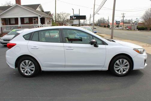 2019 Subaru Impreza 2.0i