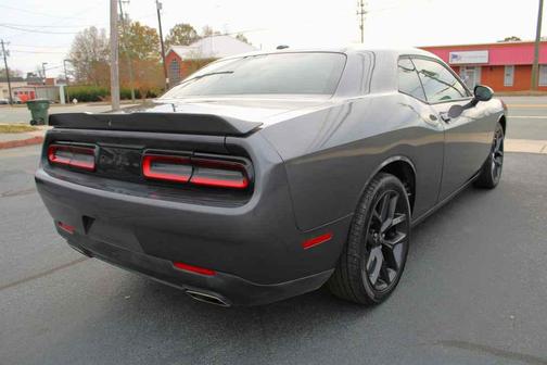 2020 Dodge Challenger SXT
