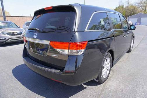 Crystal Black Pearl 2016 Honda Odyssey SE