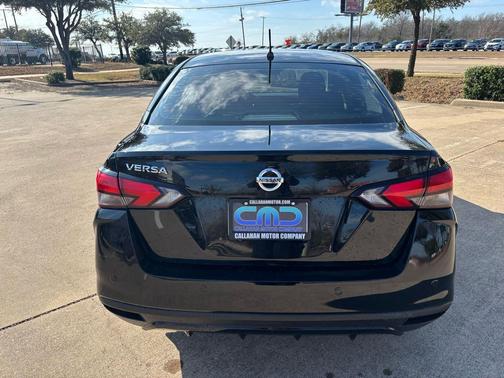 2020 Nissan Versa 1.6 S