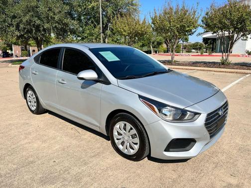 2021 Hyundai Accent SE