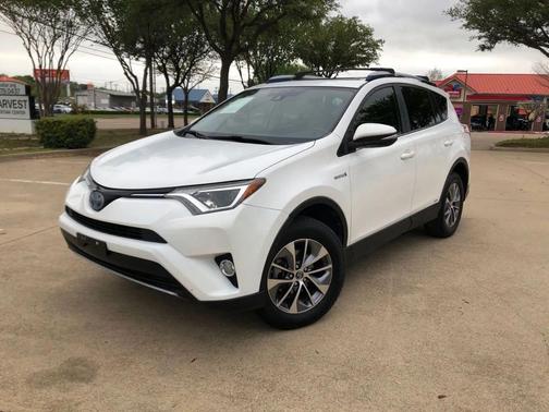 White 2017 Toyota RAV4 Hybrid XLE