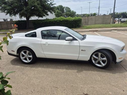 White Platinum Metallic Tri-Coat 2012 Ford Mustang GT