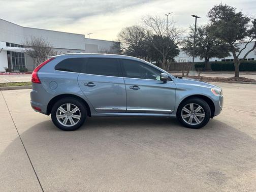 2017 Volvo XC60 T5 Inscription