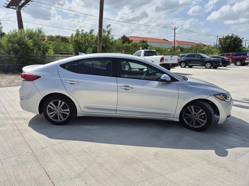 Symphony Silver 2018 Hyundai ELANTRA SEL