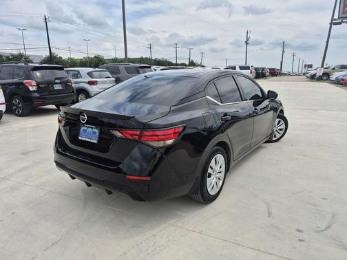Super Black 2022 Nissan Sentra S