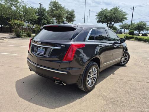 Dark Granite Metallic 2017 Cadillac XT5 Luxury