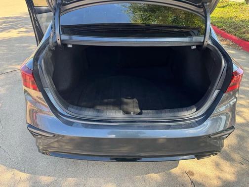 Gravity Grey 2019 Kia Forte LXS