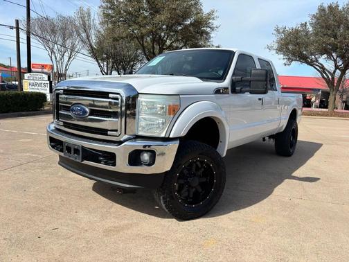 White 2016 Ford F-250 Lariat