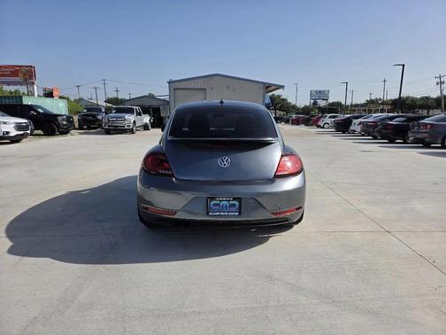 Platinum Gray Metallic 2019 Volkswagen Beetle 2.0T S