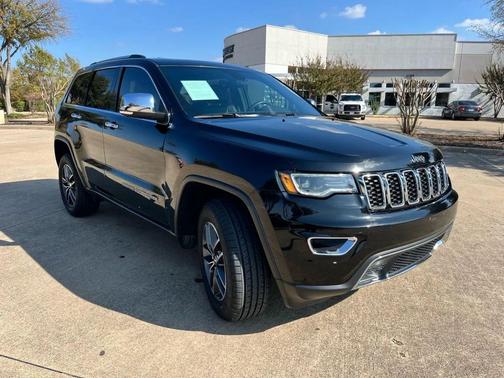 Diamond Black Crystal Pearlcoat 2018 Jeep Grand Cherokee Limited